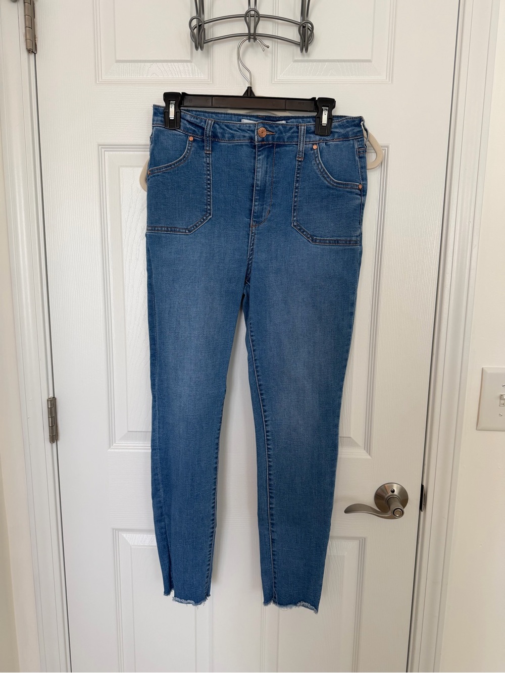 Celebrity Pink Women’s Skinny Jeans - Medium Blue Wash